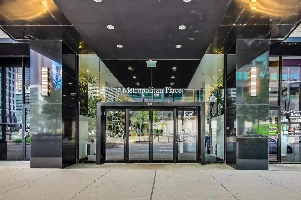 130 South Canal Street Chicago IL 60606
