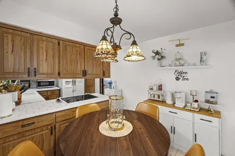 7946 Lotus Avenue Morton Grove IL 60053