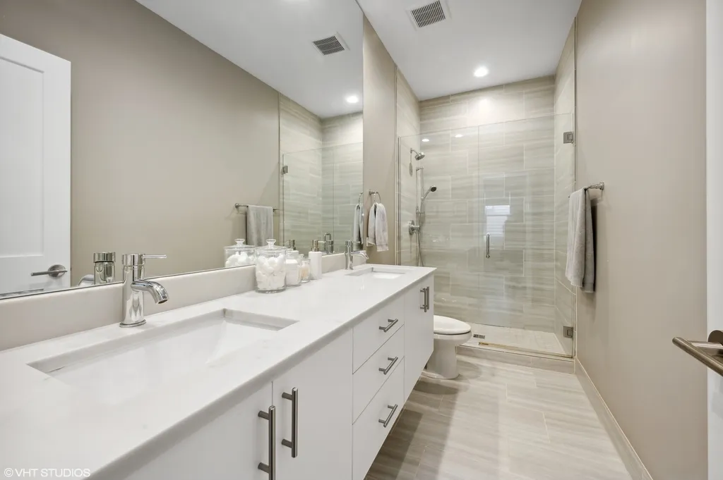 1841 North California Avenue Chicago IL 60647
