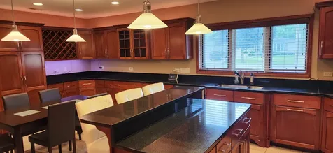 160 South Spring Oaks Drive Wood Dale IL 60191