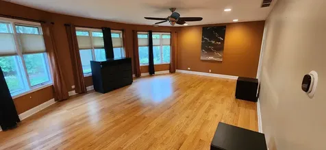 160 South Spring Oaks Drive Wood Dale IL 60191