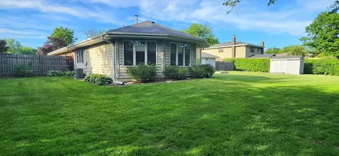 160 South Spring Oaks Drive Wood Dale IL 60191
