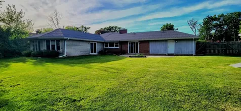 160 South Spring Oaks Drive Wood Dale IL 60191