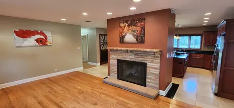 160 South Spring Oaks Drive Wood Dale IL 60191
