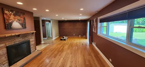 160 South Spring Oaks Drive Wood Dale IL 60191