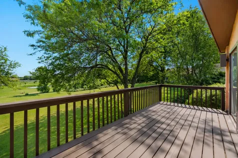 8929 Robin Hill Road Drive Woodstock IL 60098