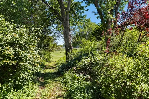 8929 Robin Hill Road Drive Woodstock IL 60098