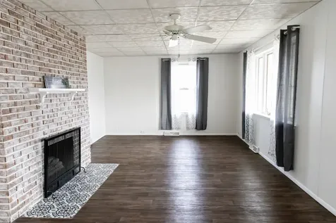 302 South 4th Avenue Streator IL 61364