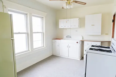 302 South 4th Avenue Streator IL 61364