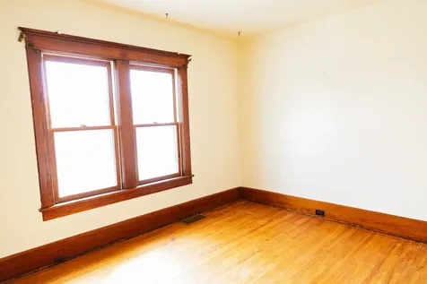 302 South 4th Avenue Streator IL 61364