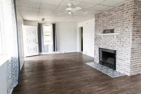 302 South 4th Avenue Streator IL 61364
