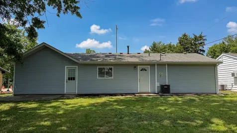 1516 North Mattis Avenue Champaign IL 61821