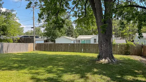 1516 North Mattis Avenue Champaign IL 61821
