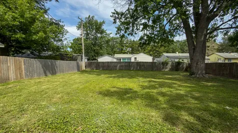 1516 North Mattis Avenue Champaign IL 61821