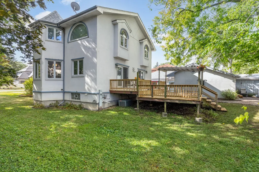 316 East Highland Avenue Villa Park IL 60181