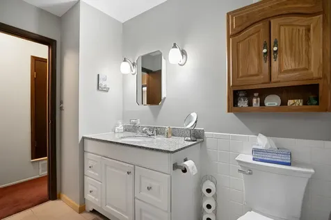 1140 Rosedale Lane Hoffman Estates IL 60169