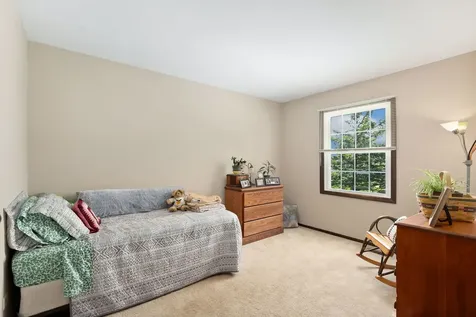 1140 Rosedale Lane Hoffman Estates IL 60169