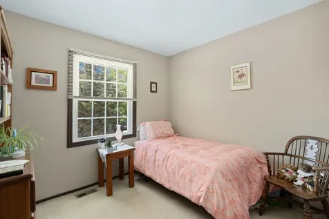 1140 Rosedale Lane Hoffman Estates IL 60169