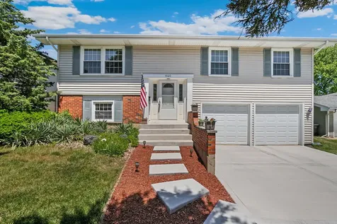 1140 Rosedale Lane Hoffman Estates IL 60169