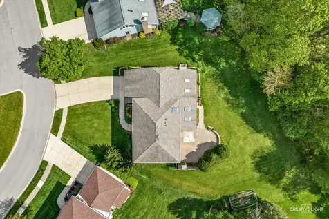 45 Briargate Circle Sugar Grove IL 60554