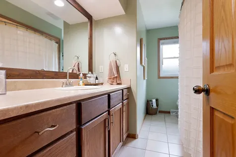 2103 Delcy Drive Rockford IL 61107