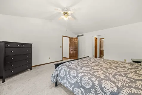 511 Trading Post Trail Rockton IL 61072