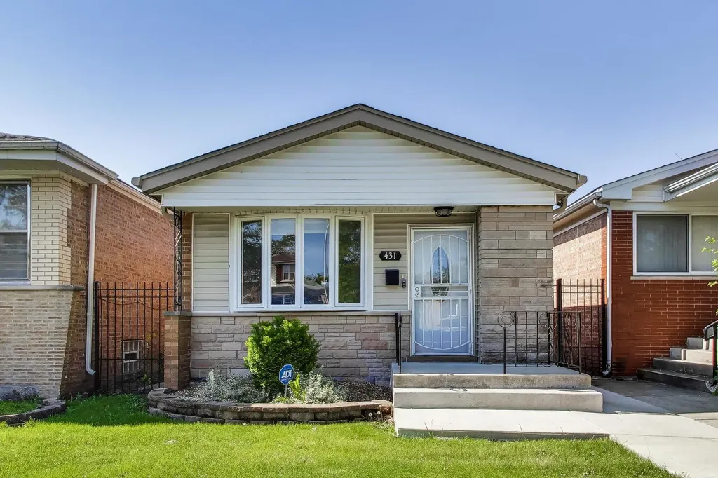431 West 98th Street Chicago IL 60628