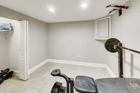 431 West 98th Street Chicago IL 60628