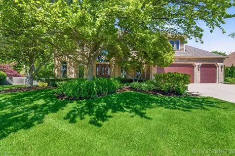 230 Persimmon Drive St. Charles IL 60174