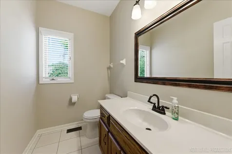 230 Persimmon Drive St. Charles IL 60174