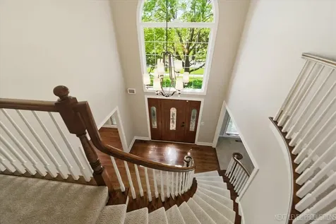 230 Persimmon Drive St. Charles IL 60174