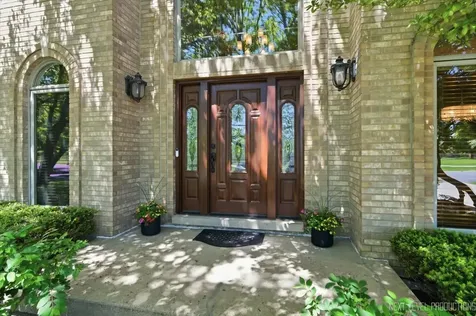 230 Persimmon Drive St. Charles IL 60174