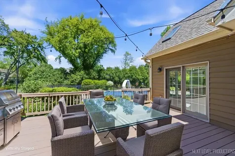 230 Persimmon Drive St. Charles IL 60174