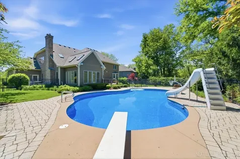 230 Persimmon Drive St. Charles IL 60174