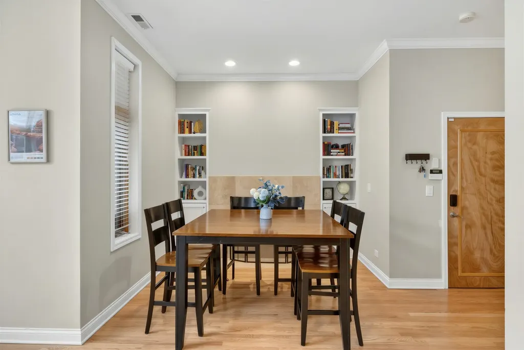 2245 West North Avenue Chicago IL 60647