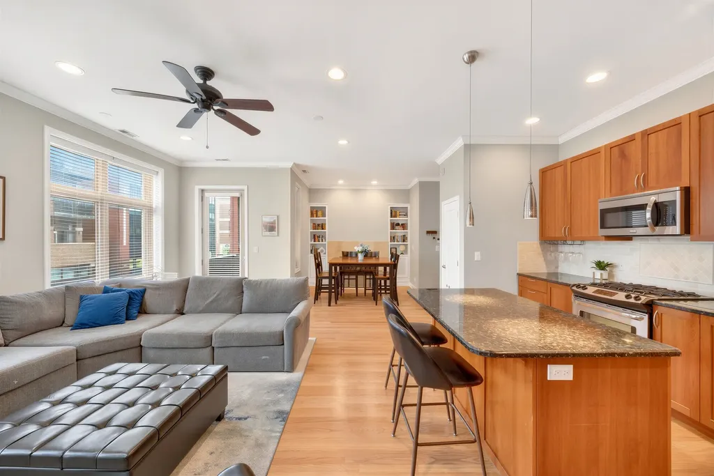 2245 West North Avenue Chicago IL 60647