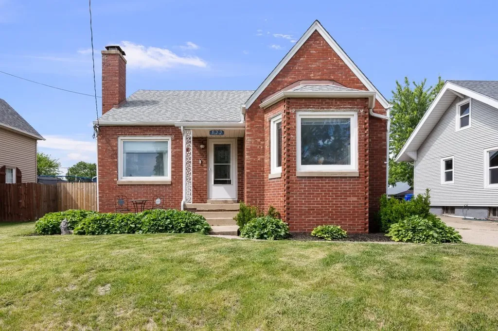 522 Pine Street Kewanee IL 61443