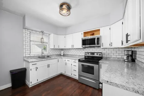 522 Pine Street Kewanee IL 61443