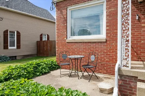 522 Pine Street Kewanee IL 61443