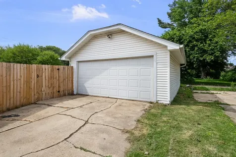 522 Pine Street Kewanee IL 61443