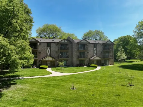 811 South Dwyer Avenue Arlington Heights IL 60005