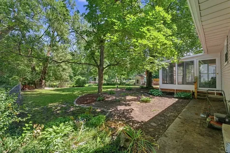 108 Brady Lane Urbana IL 61802