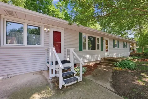 108 Brady Lane Urbana IL 61802