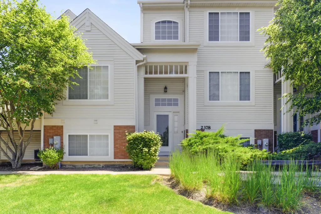 2378 Oakfield Court Aurora IL 60503