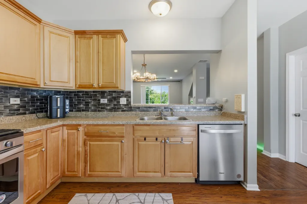 2378 Oakfield Court Aurora IL 60503