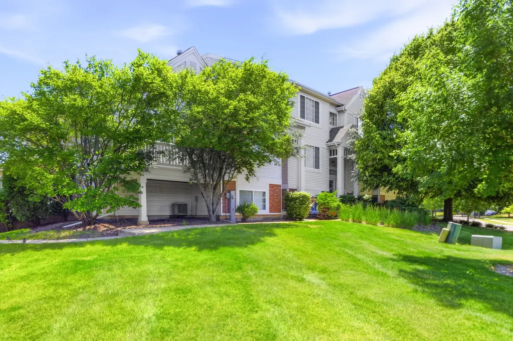 2378 Oakfield Court Aurora IL 60503