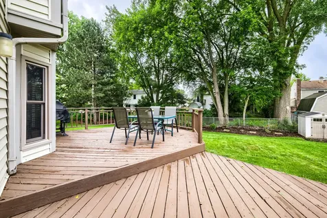 196 Constitution Drive Bloomingdale IL 60108