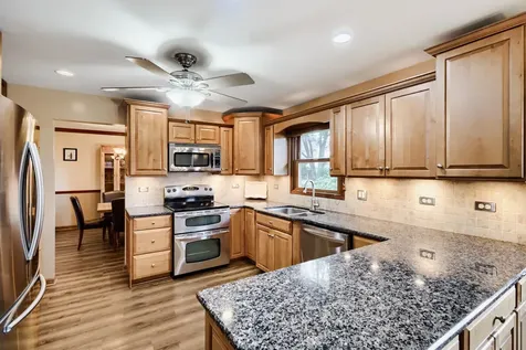 196 Constitution Drive Bloomingdale IL 60108