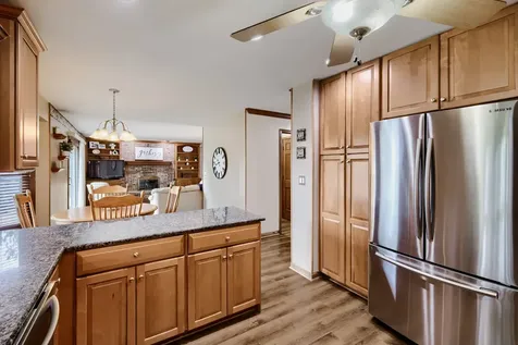 196 Constitution Drive Bloomingdale IL 60108