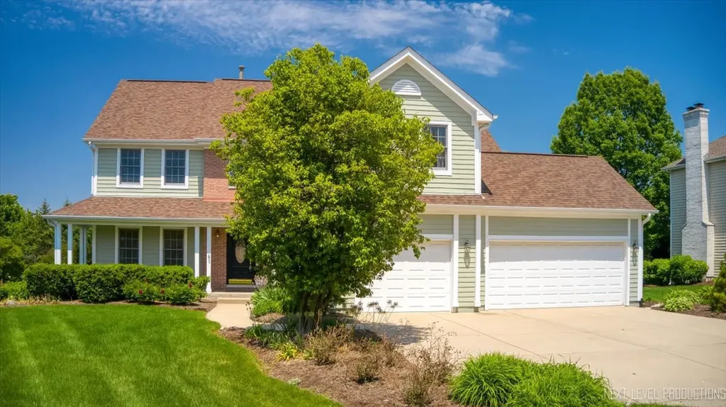 39W842 Louisa May Alcott Lane St. Charles IL 60175